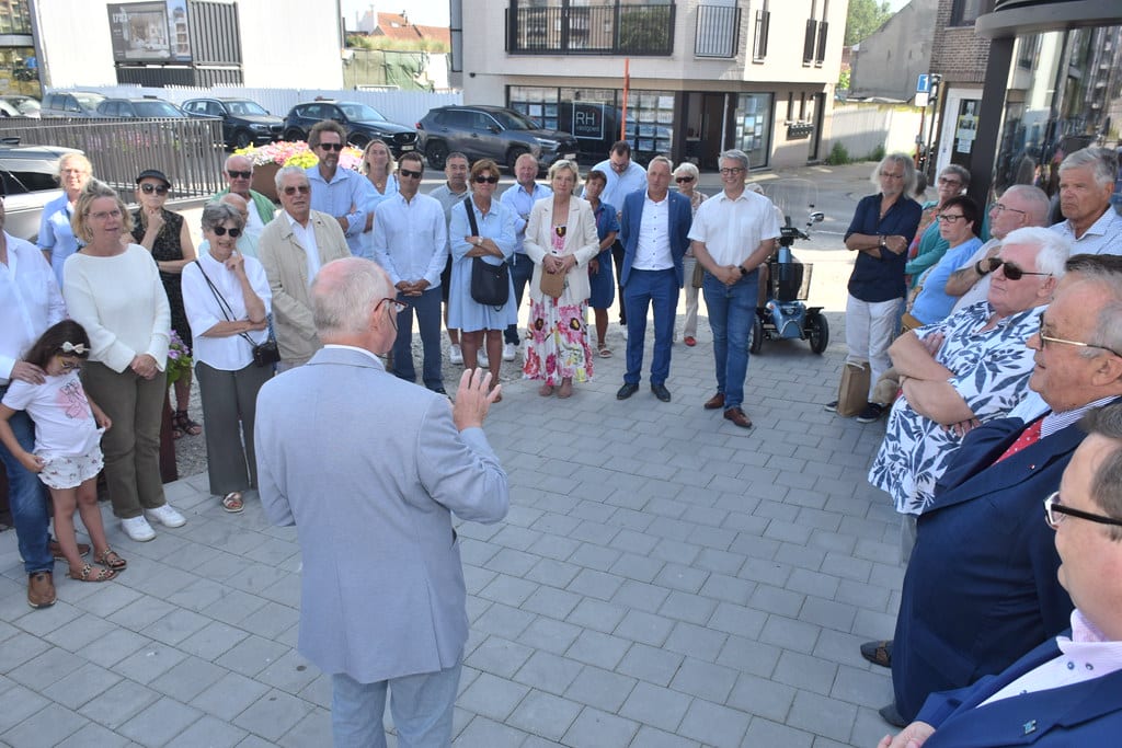 De familie de Gheldere krijgt eindelijk de erkenning die ze verdient met de opening van het nieuwe 'Burgemeesters de Ghelderepark' in Heist. Ontdek hun rijke geschiedenis in een unieke raamtentoonstelling.